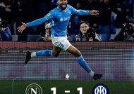 爱游戏下载-那不勒斯转会期更衣室发声；志在足总杯名次提升；引发热议；资深球员宣示担当的简单介绍